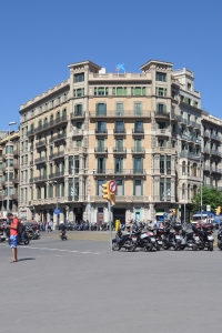 RAMBLA CATALUNYA 1 02